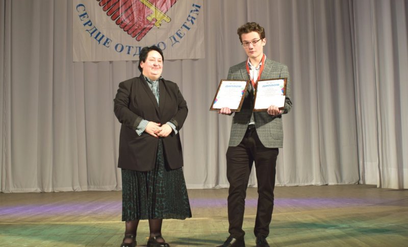 Во Владикавказе наградили победителей и призеров олимпиад школьников